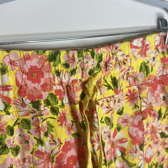 Kut Christina Smocked Band Linen Shorts Floral Elastic Drawstring Size M NWT - Picture 3 of 5